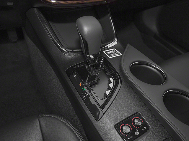 2013 Toyota Avalon XLE