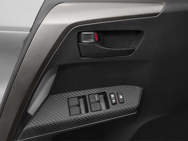 2014 Toyota RAV4 Limited photo 2