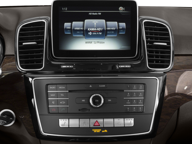 2017 Mercedes Benz GLE 350 4MATIC photo 4