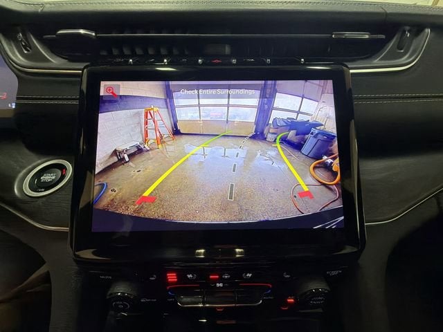 2023 Jeep Grand Cherokee Overland 4x4