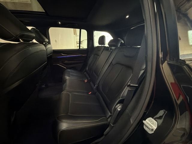 2023 Jeep Grand Cherokee Overland 4x4