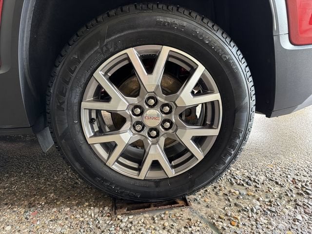 2021 GMC Acadia SLT