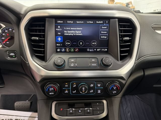 2021 GMC Acadia SLT