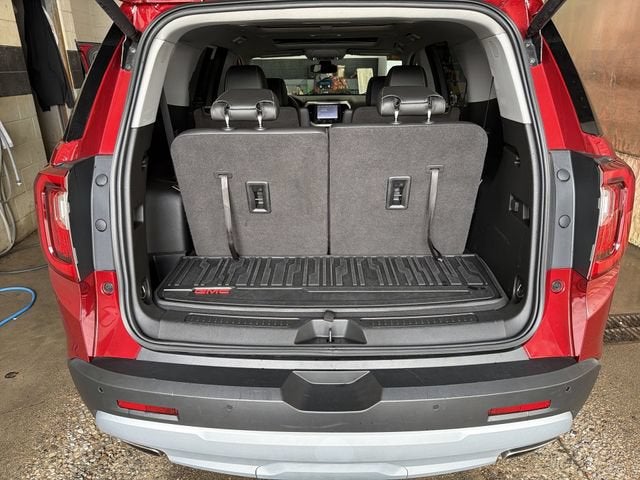 2021 GMC Acadia SLT