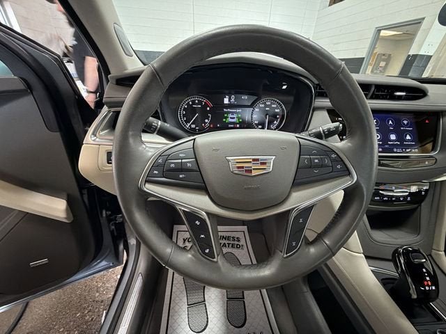 2023 Cadillac XT5 Premium Luxury