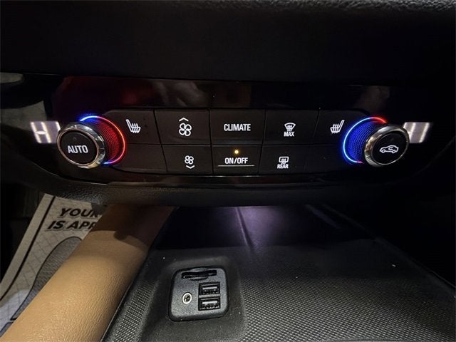 2020 Buick Enclave Essence