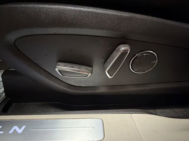 2019 Lincoln MKC Select