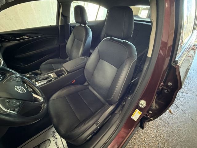 2018 Buick Regal Sportback Essence