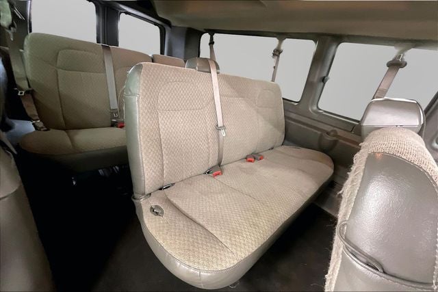 2023 Chevrolet Express 3500 LT Passenger