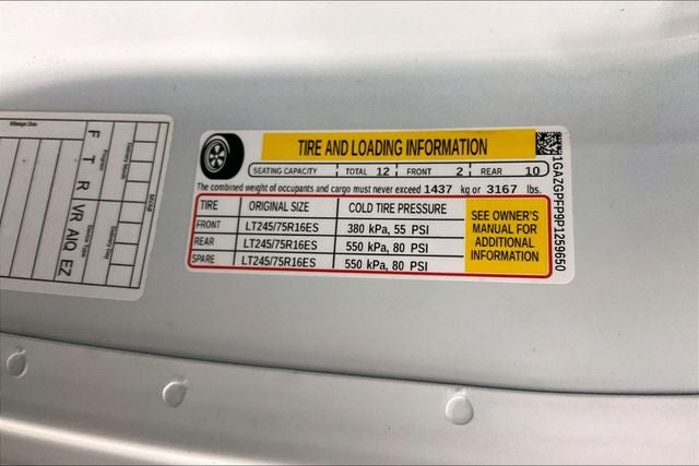 2023 Chevrolet Express 3500 LT Passenger