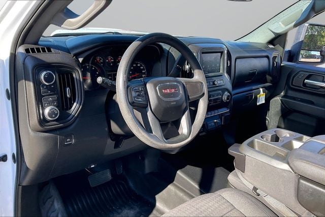 2024 GMC Sierra 2500HD Pro