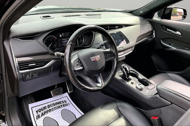 2023 Cadillac XT4 Sport
