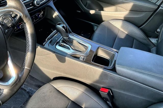 2019 Buick Regal TourX Essence