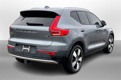 2019 Volvo XC40 Momentum