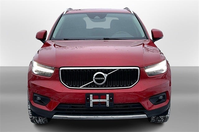2021 Volvo XC40 Momentum