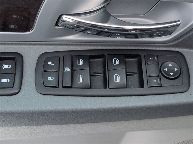 2010 Chrysler Town and Country Touring