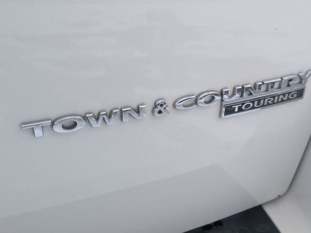 2010 Chrysler Town and Country Touring