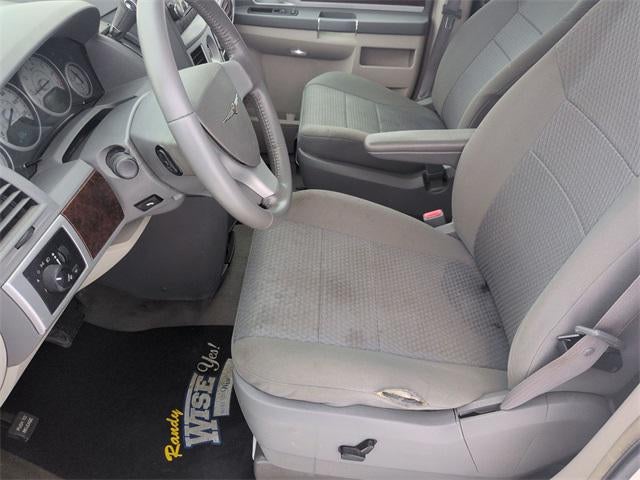 2010 Chrysler Town and Country Touring