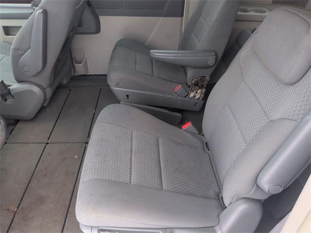 2010 Chrysler Town and Country Touring