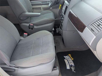 2010 Chrysler Town and Country Touring