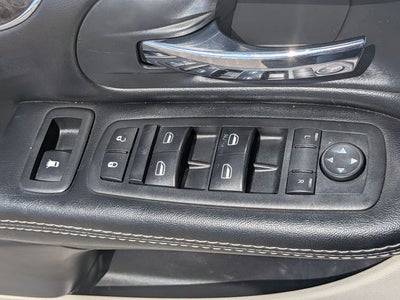 2015 Chrysler Town and Country Touring