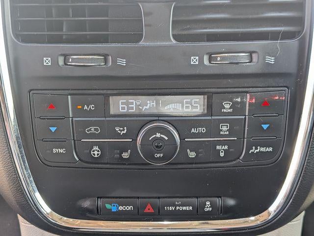 2015 Chrysler Town and Country Touring