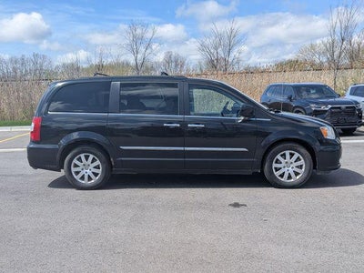 2015 Chrysler Town and Country Touring