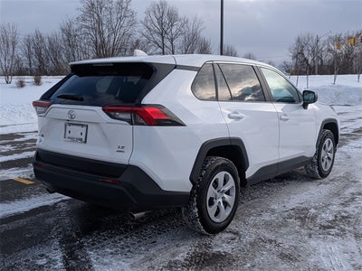 2024 Toyota RAV4 LE