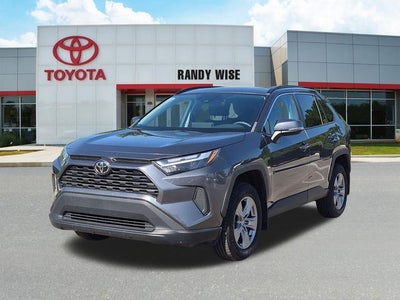 2022 Toyota RAV4 XLE