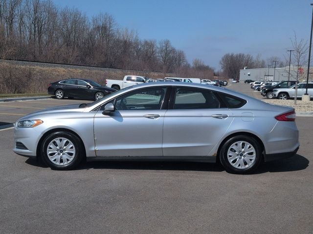 Used 2013 Ford Fusion S with VIN 3FA6P0G77DR130216 for sale in Grand Blanc, MI