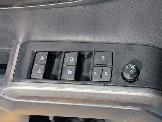 2023 Toyota TACOMA SR5 SR5 V6