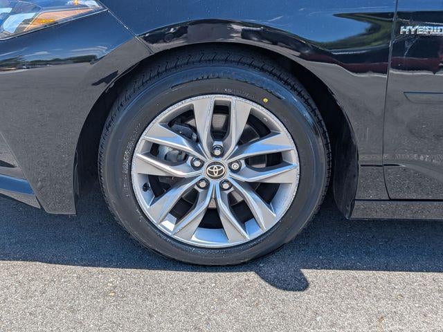 2021 Toyota Avalon Hybrid XLE Plus