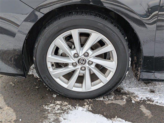 2023 Toyota CAMRY LE