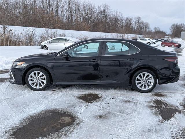 2023 Toyota CAMRY LE