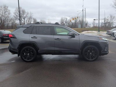 2024 Toyota RAV4 HYBRID SE