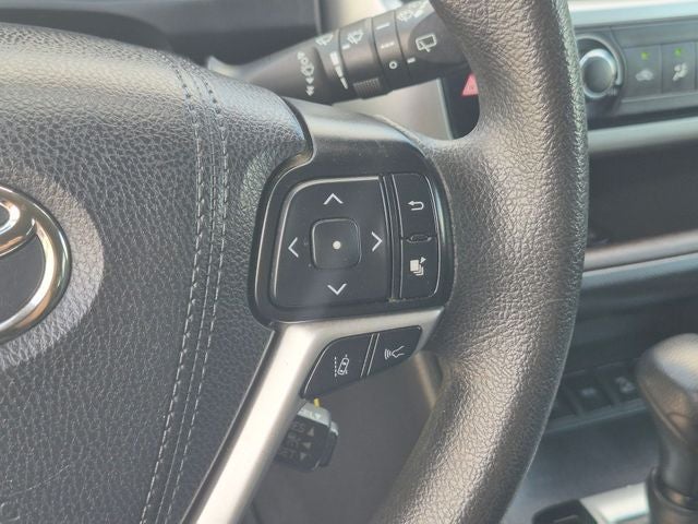 2019 Toyota HIGHLANDER LE V6 AWD LE