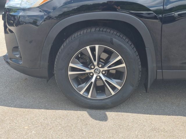 2019 Toyota HIGHLANDER LE V6 AWD LE