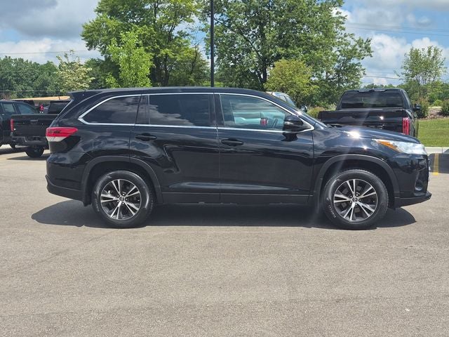 2019 Toyota HIGHLANDER LE V6 AWD LE
