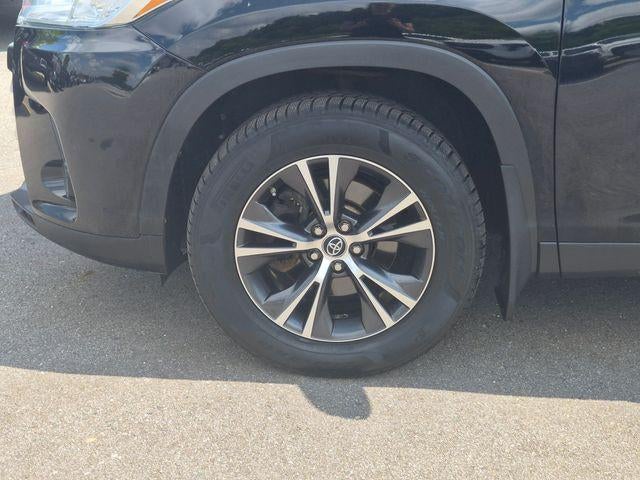 2019 Toyota HIGHLANDER LE V6 AWD LE