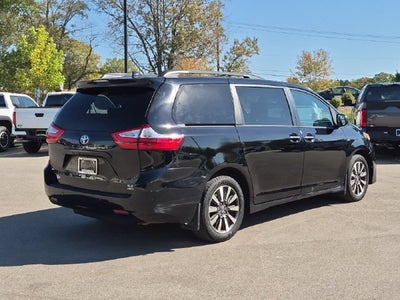2018 Toyota Sienna XLE Premium 7 Passenger