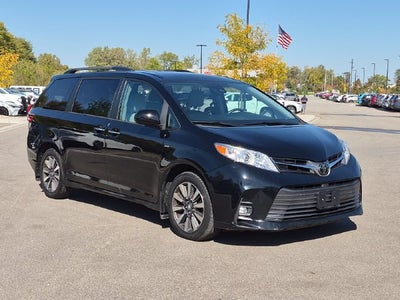 2018 Toyota Sienna XLE Premium 7 Passenger