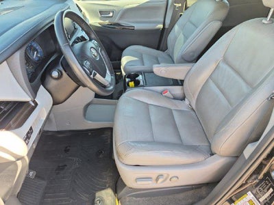 2018 Toyota Sienna XLE Premium 7 Passenger
