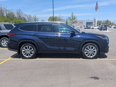 2022 Toyota Highlander Limited