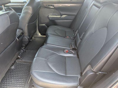 2022 Toyota Highlander Limited