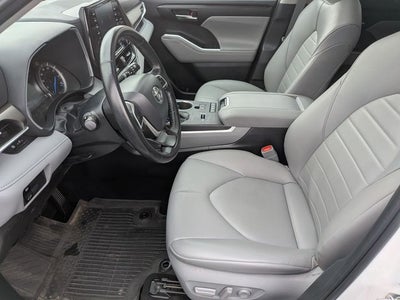 2022 Toyota HIGHLANDER HYBRD XLE