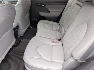 2022 Toyota HIGHLANDER HYBRD XLE