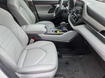 2022 Toyota HIGHLANDER HYBRD XLE