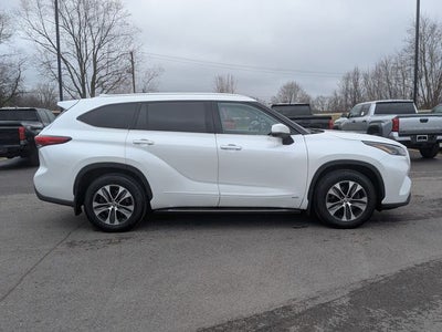 2022 Toyota HIGHLANDER HYBRD XLE