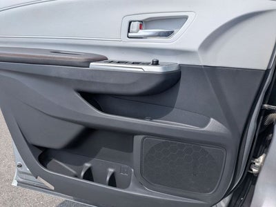2022 Toyota Sienna XSE 7 Passenger