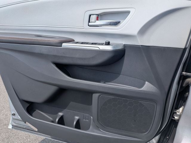 2022 Toyota Sienna XSE 7 Passenger